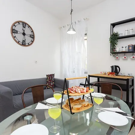 With Parking Space - 24466 Appartement Šibenik